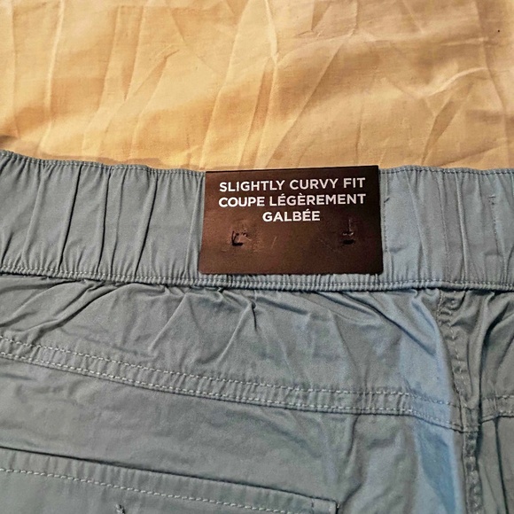 NEW PHOTOS! CAPRI, LIGHT TWILL, CAMEO BLUE, SIZE 28, COTTON/SPANDEX BLEND, FLY - Picture 13 of 16